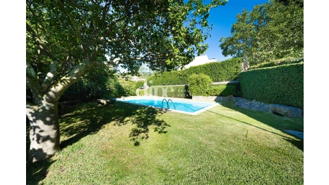 Moradia T9 para Venda em Azurem