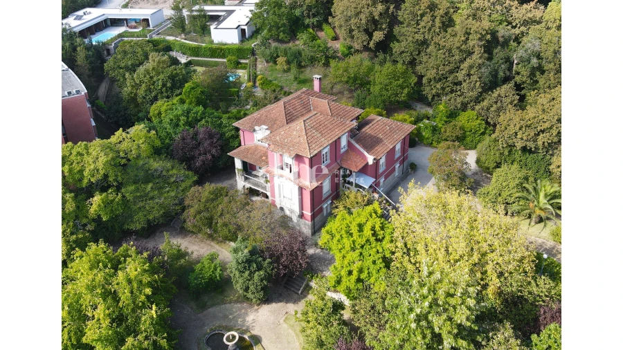 Moradia T9 para Venda em Azurem Foto 28