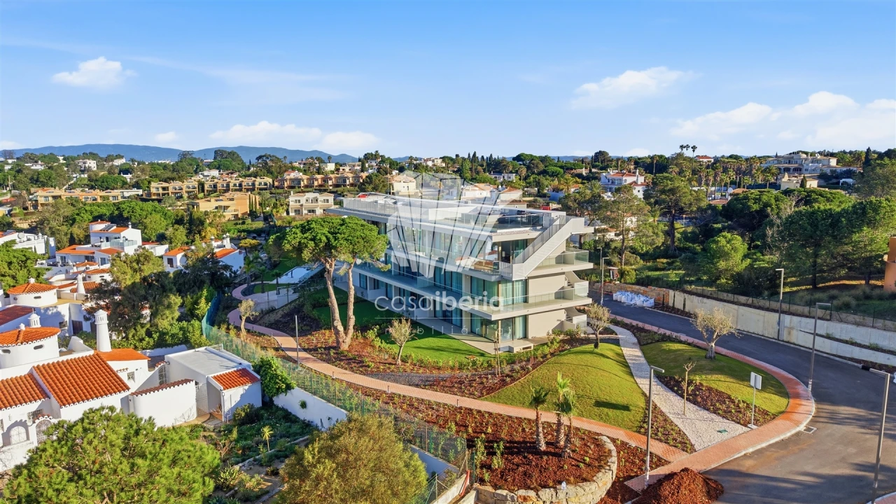 Apartamento T4 para Venda em Lagoa e Carvoeiro Foto 61
