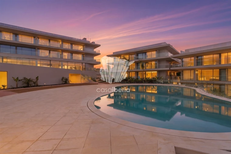Apartamento T4 para Venda em Lagoa e Carvoeiro Foto 57
