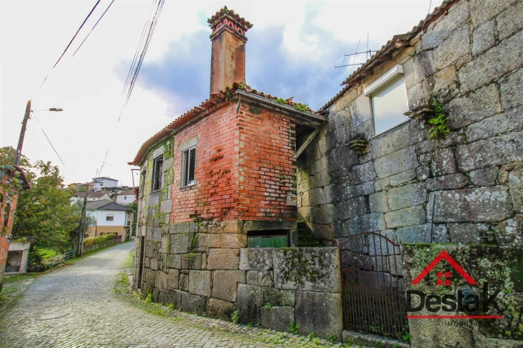 Moradia T4 para Venda em Caparrosa e Silvares Foto 3