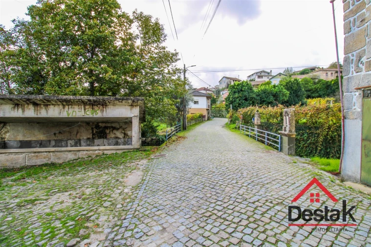 Moradia T4 para Venda em Caparrosa e Silvares Foto 15