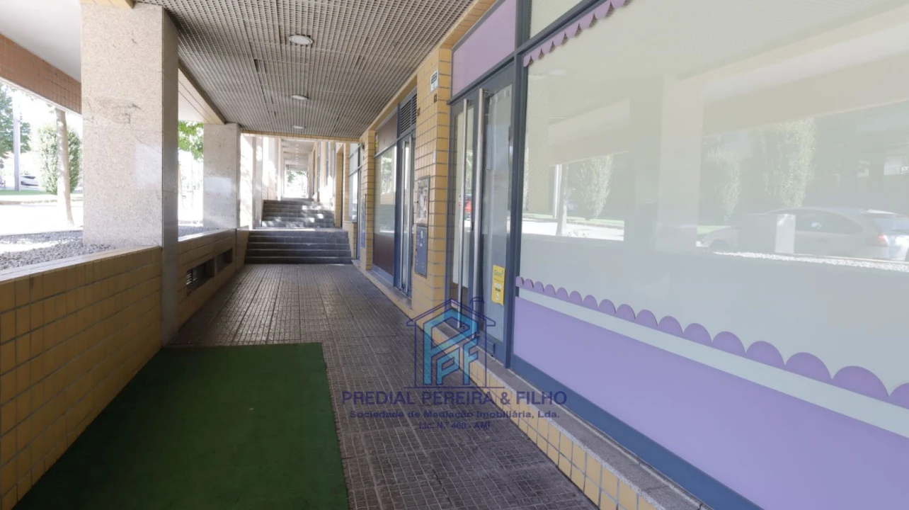 Loja para Venda em Rio Tinto Foto 1