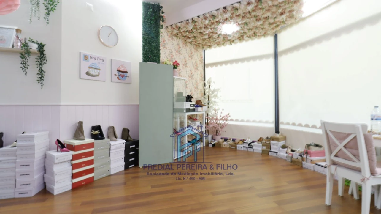 Loja para Venda em Rio Tinto Foto 9