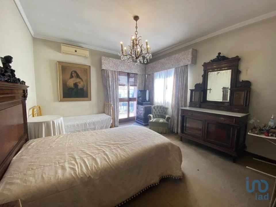 Moradia T6 para Venda em Paranhos Foto 8