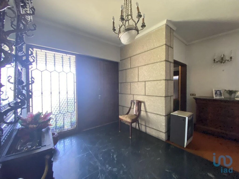 Moradia T6 para Venda em Paranhos Foto 3