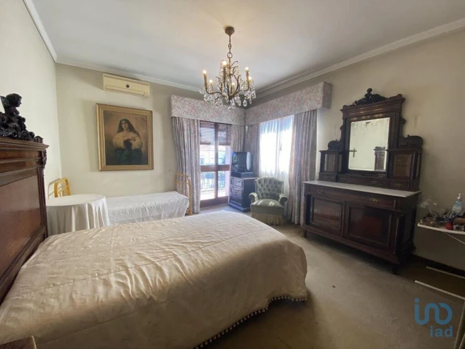 Moradia T6 para Venda em Paranhos Foto 8