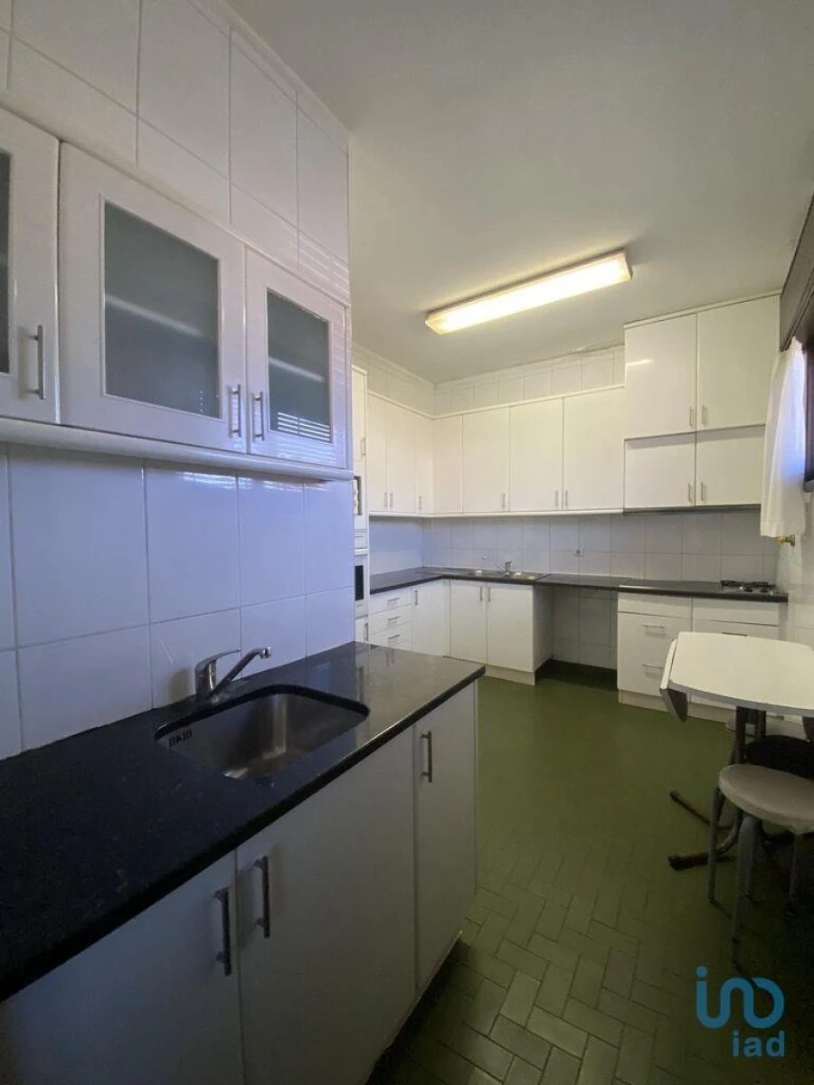 Moradia T6 para Venda em Paranhos Foto 5