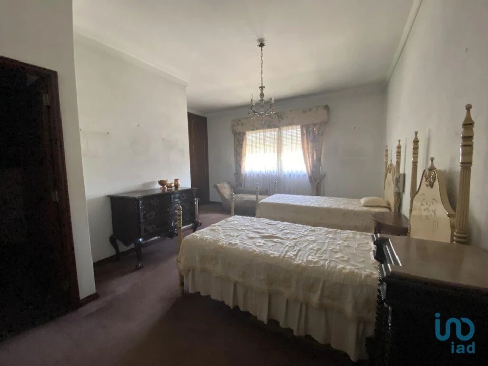 Moradia T6 para Venda em Paranhos Foto 11