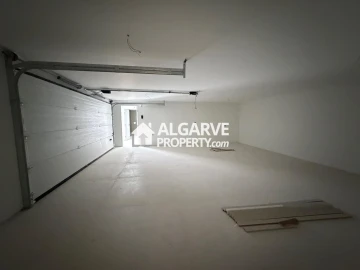 Moradia T4 para Venda em Quarteira