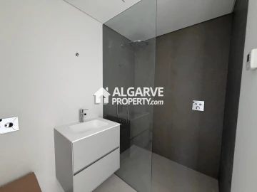 Moradia T4 para Venda em Quarteira