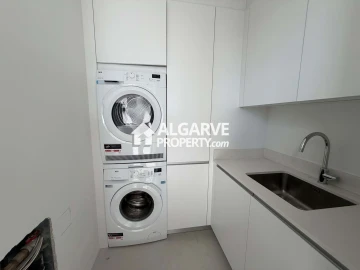 Moradia T4 para Venda em Quarteira