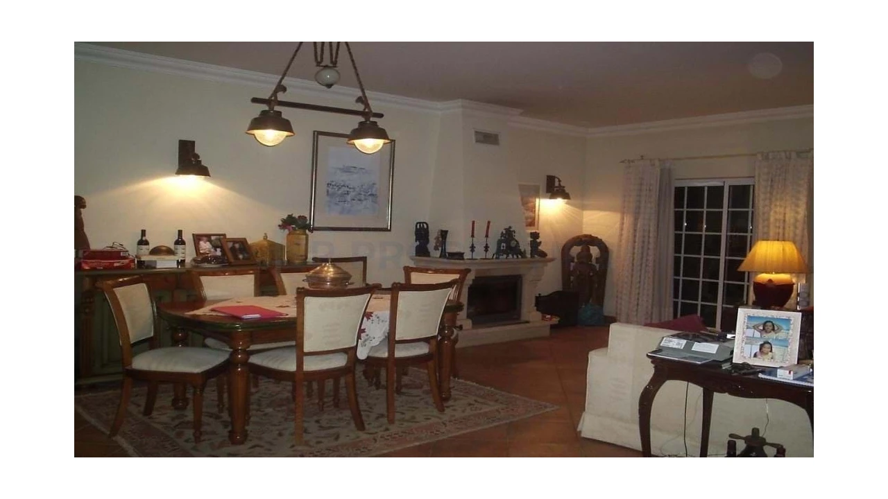 Moradia T4 para Venda em Almancil Foto 7