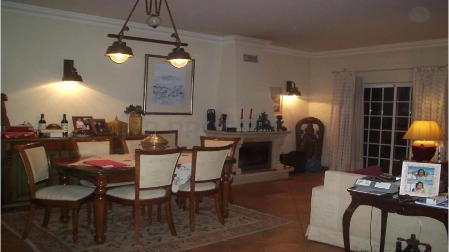 Moradia T4 para Venda em Almancil Foto 7