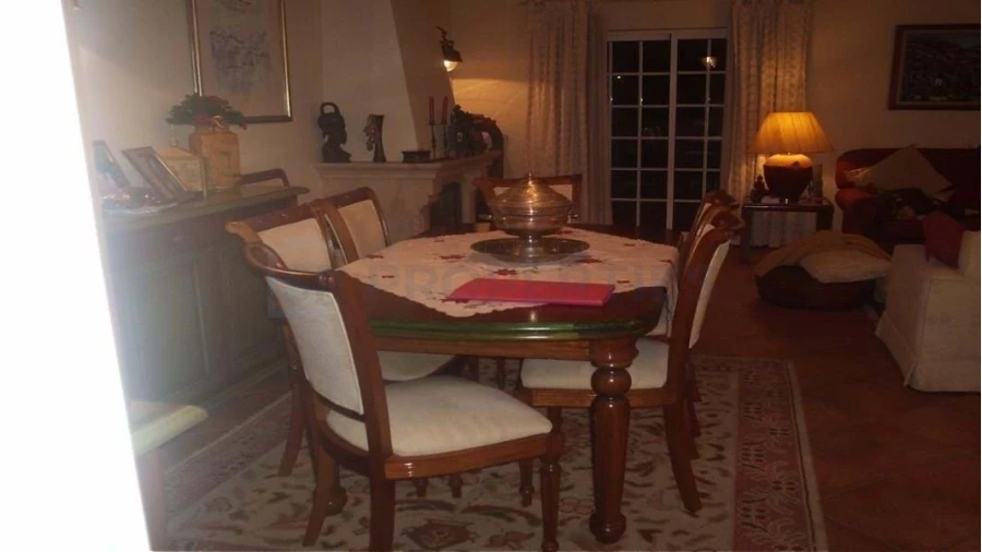 Moradia T4 para Venda em Almancil Foto 12