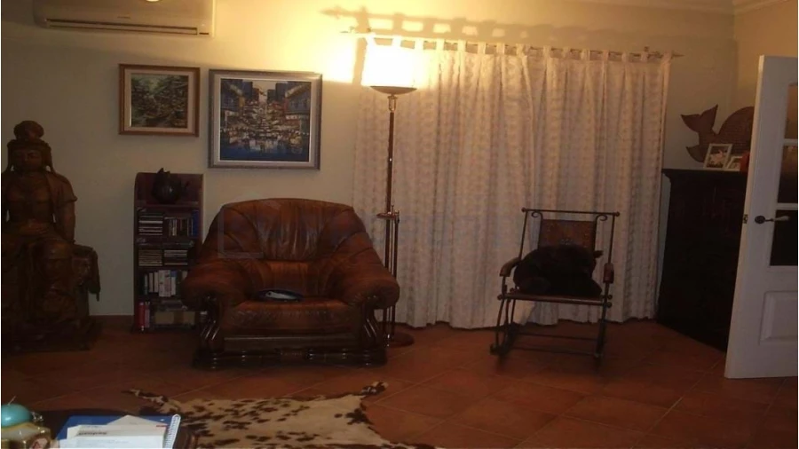 Moradia T4 para Venda em Almancil Foto 11