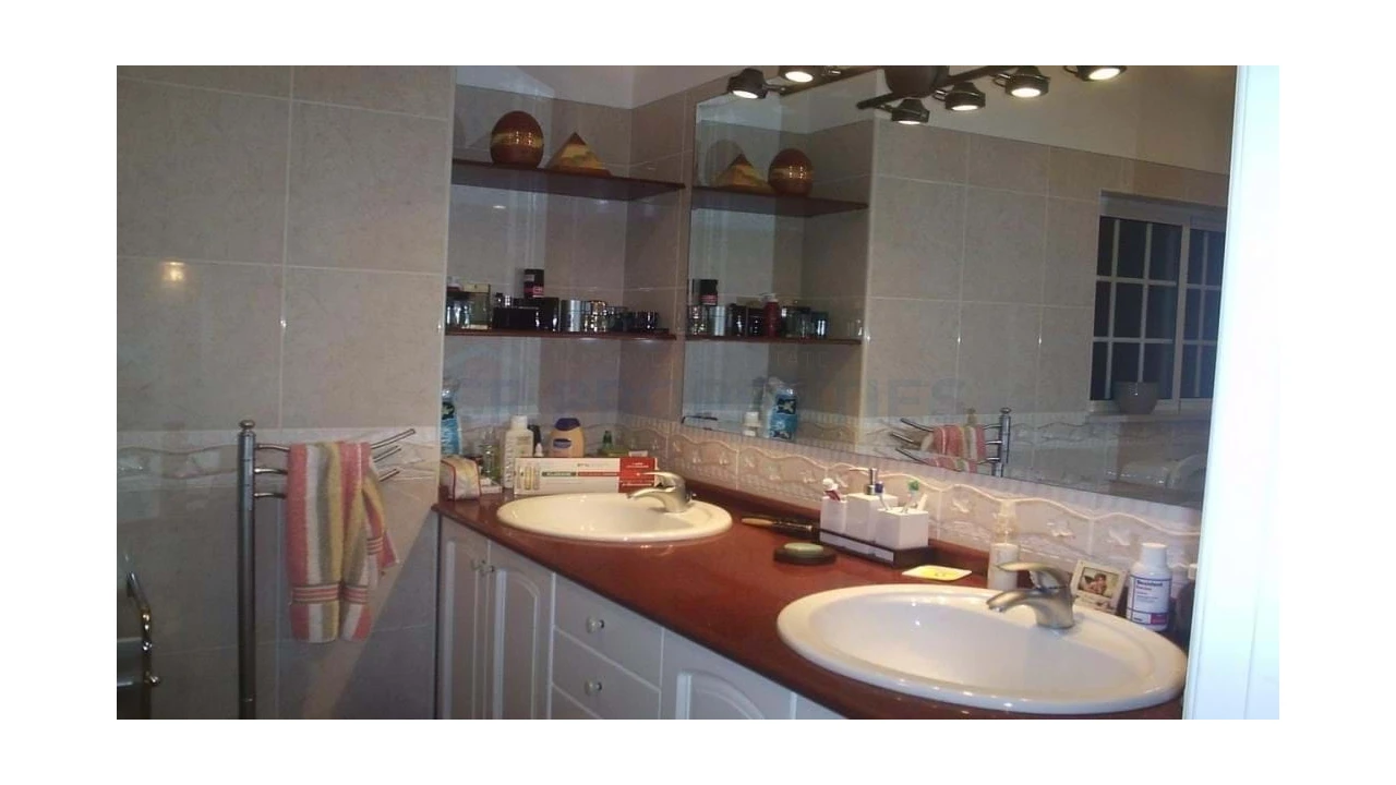 Moradia T4 para Venda em Almancil Foto 27