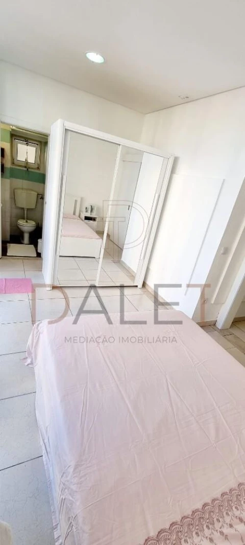 Apartamento T1 para Arrendamento em Corroios