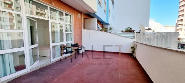 Apartamento T1 para Arrendamento em Corroios