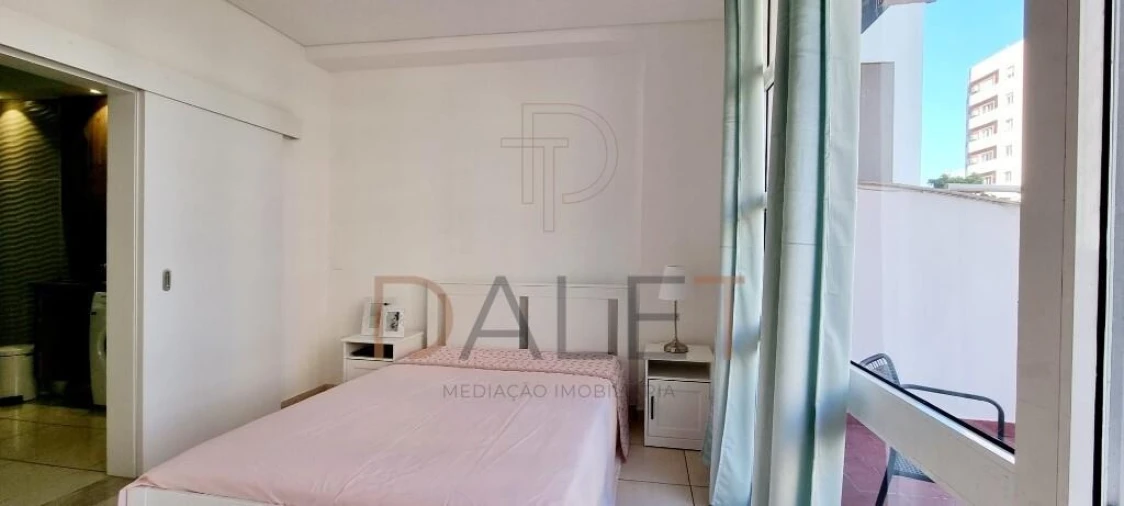 Apartamento T1 para Arrendamento em Corroios Foto 17