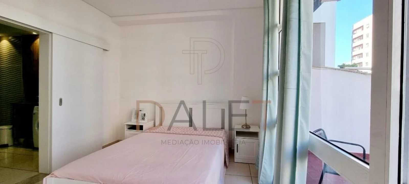 Apartamento T1 para Arrendamento em Corroios Foto 17