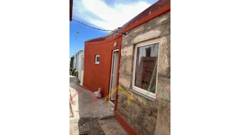 Moradia T1 para Venda em Mafamude e Vilar do Paraíso