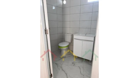 Moradia T1 para Venda em Mafamude e Vilar do Paraíso