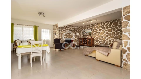 Moradia T8 para Venda em Amora