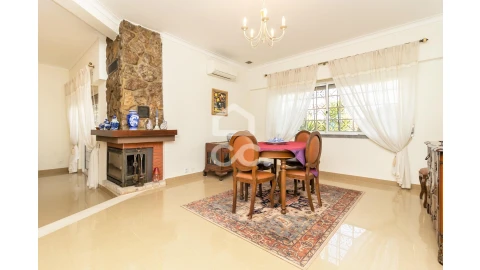 Moradia T8 para Venda em Amora