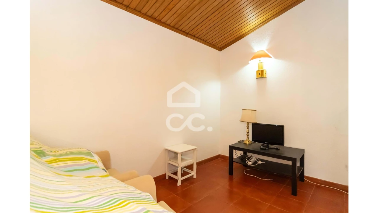 Moradia T8 para Venda em Amora Foto 58
