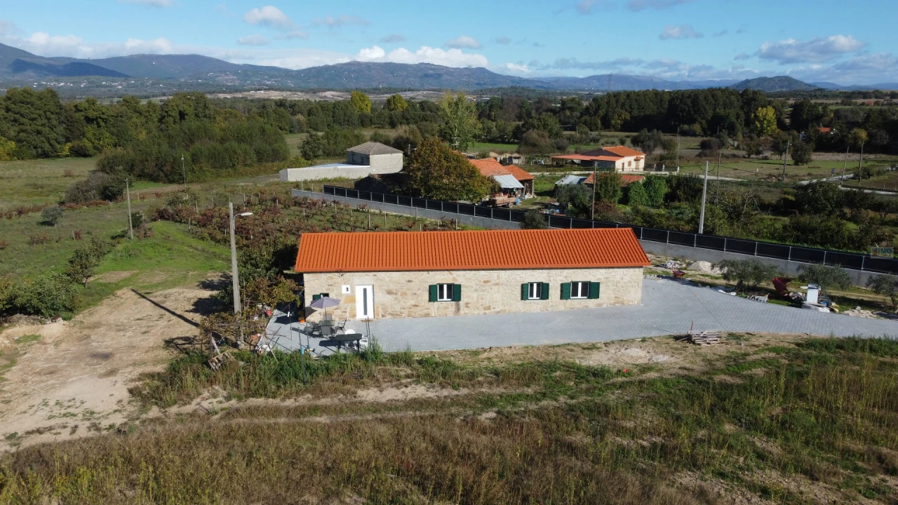 Quinta T3 para Venda em Peraboa Foto 2