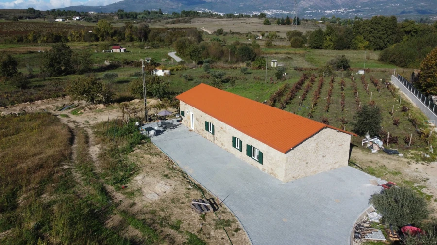 Quinta T3 para Venda em Peraboa Foto 1