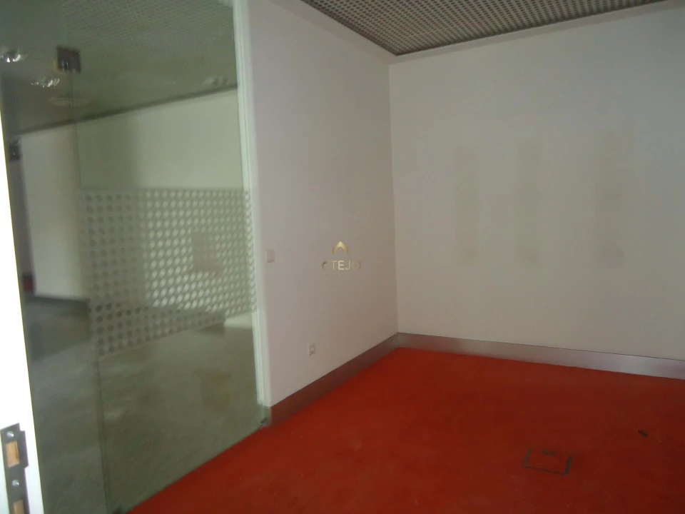 Negócio para Arrendamento em Póvoa de Santa Iria e Forte da Casa Foto 22