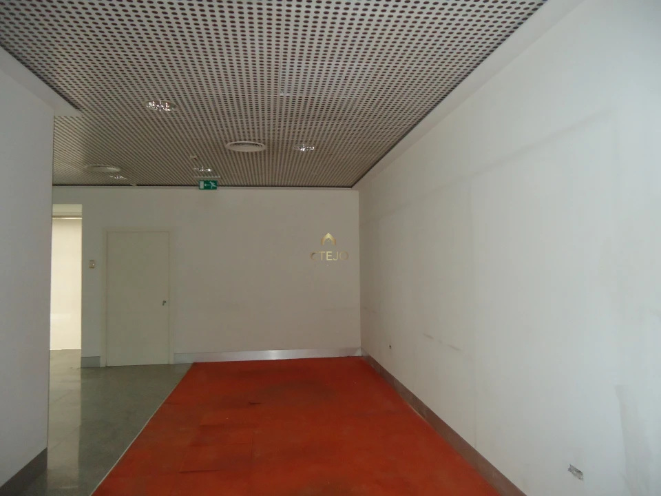 Negócio para Arrendamento em Póvoa de Santa Iria e Forte da Casa Foto 19