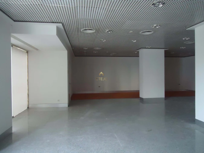 Negócio para Arrendamento em Póvoa de Santa Iria e Forte da Casa Foto 5