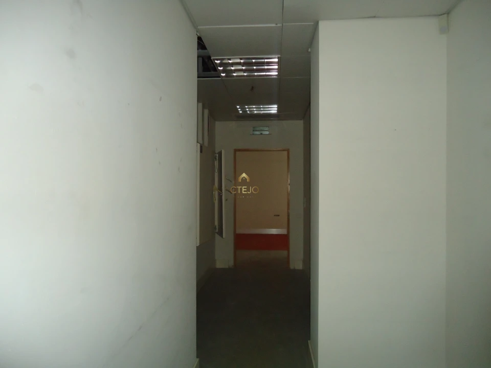 Negócio para Arrendamento em Póvoa de Santa Iria e Forte da Casa Foto 18