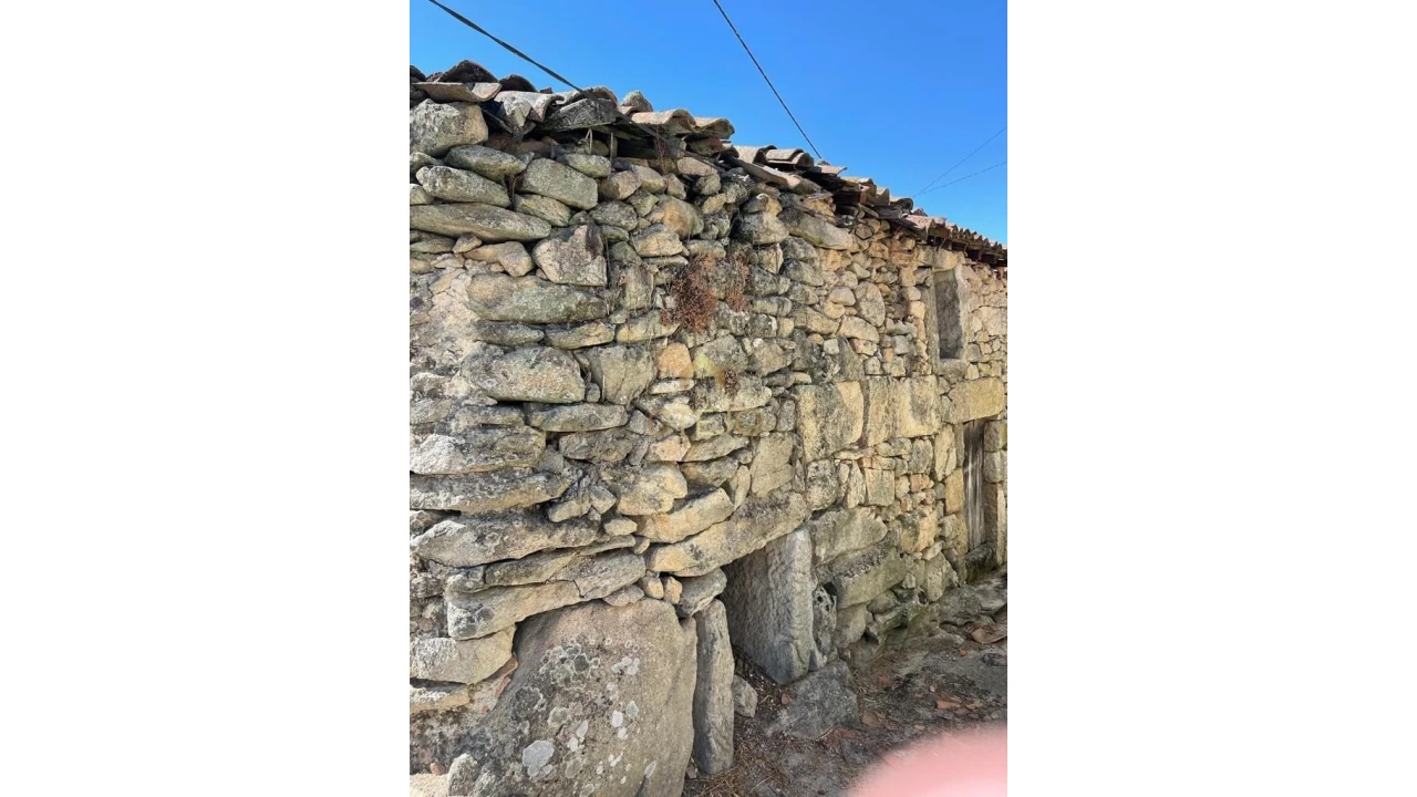 Terreno para Venda em Freixiosa Foto 2