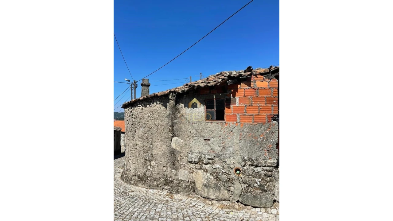 Terreno para Venda em Freixiosa Foto 1