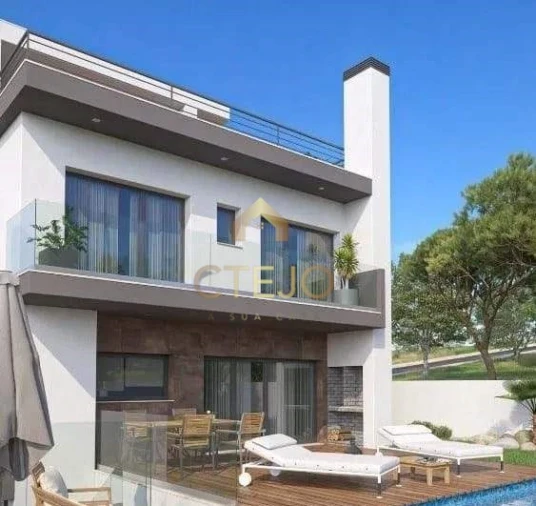 Moradia T4 para Venda em Vialonga Foto 2