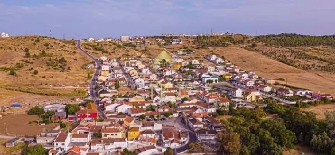 Moradia T4 para Venda em Vialonga Foto 13