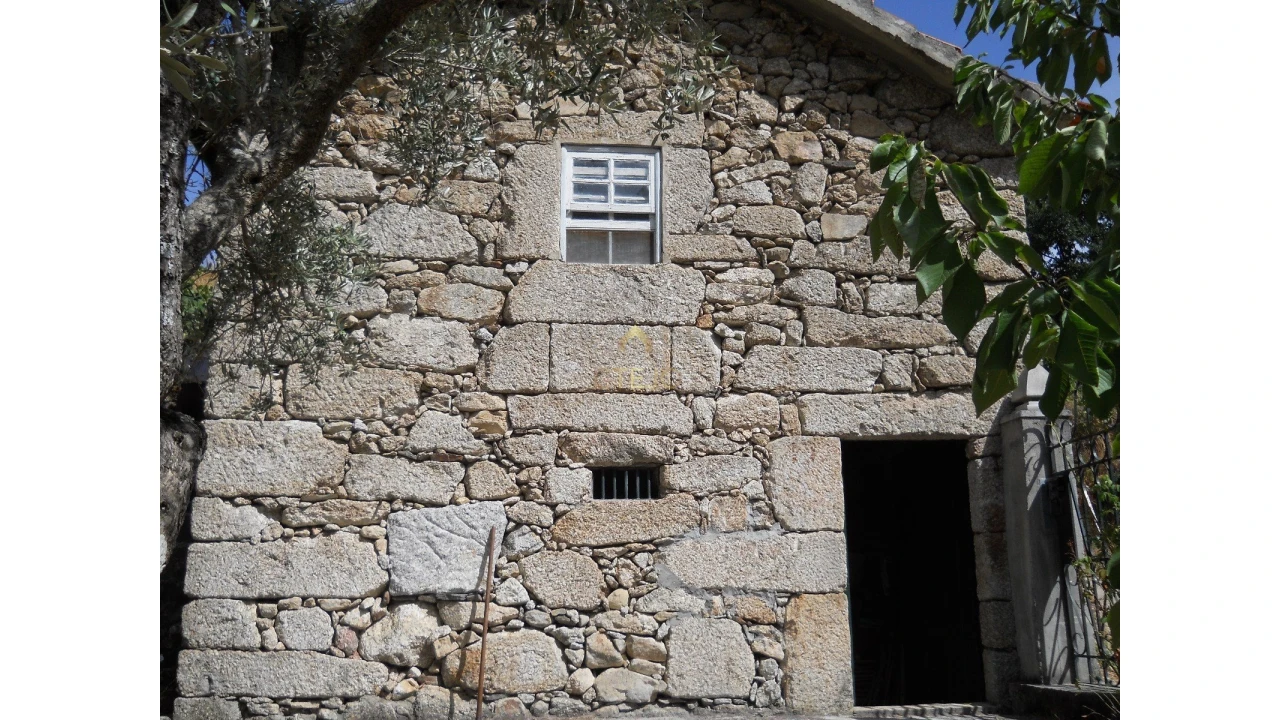 Terreno para Venda em Loriga Foto 12