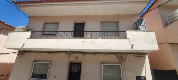 Moradia T6 para Venda em Santa Iria de Azoia, São João da Talha e Bobadela