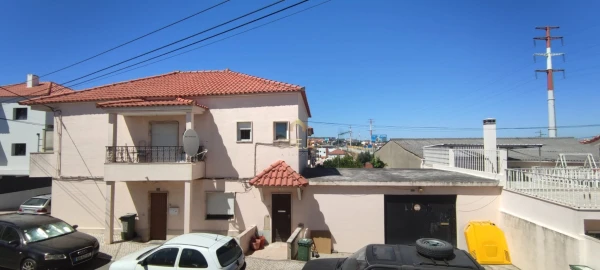 Moradia T6 para Venda em Santa Iria de Azoia, São João da Talha e Bobadela