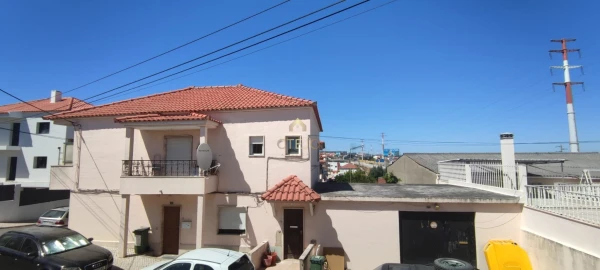 Moradia T6 para Venda em Santa Iria de Azoia, São João da Talha e Bobadela