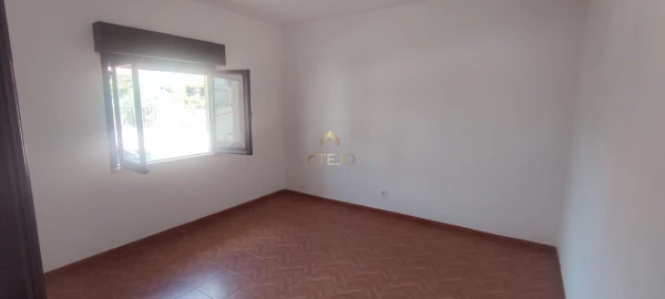 Moradia T6 para Venda em Santa Iria de Azoia, São João da Talha e Bobadela