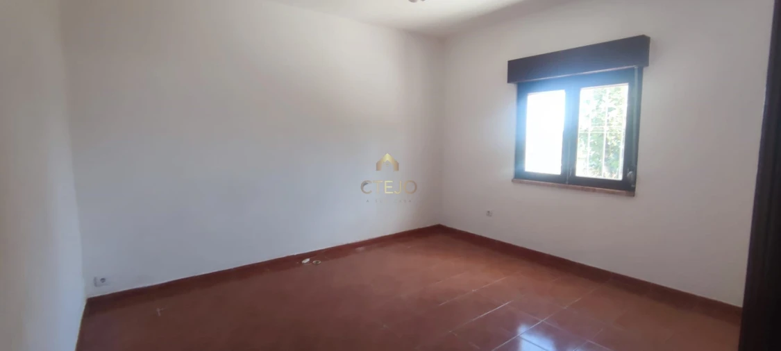 Moradia T6 para Venda em Santa Iria de Azoia, São João da Talha e Bobadela Foto 14