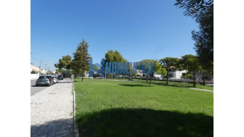 Apartamento T2 para Venda em Corroios