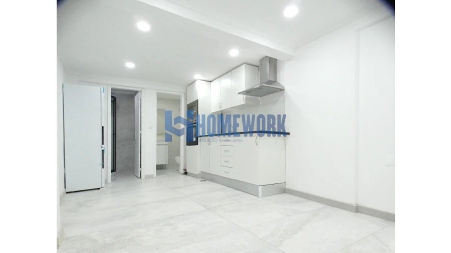 Apartamento T2 para Venda em Corroios