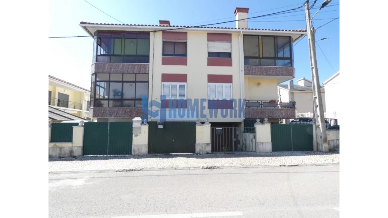 Apartamento T2 para Venda em Corroios Foto 13