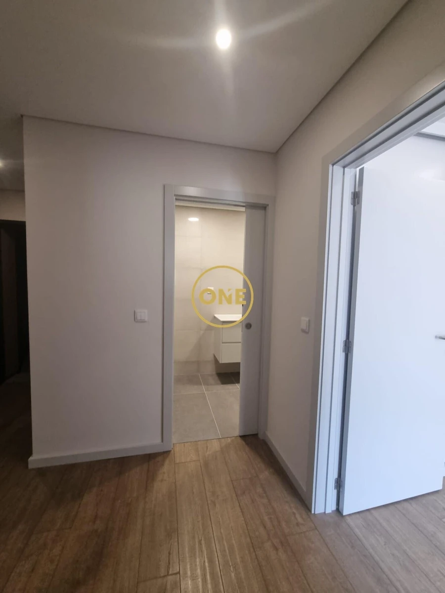 Apartamento T1 para Venda em Cedofeita, Santo Ildefonso, Sé, Miragaia, São Nicolau e Vitória Foto 51